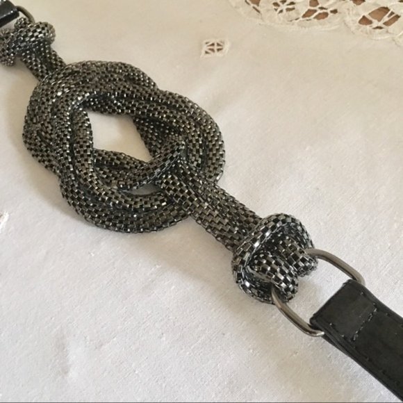 🌺3/$50 Knotted Metallic Belt - Picture 2 of 6